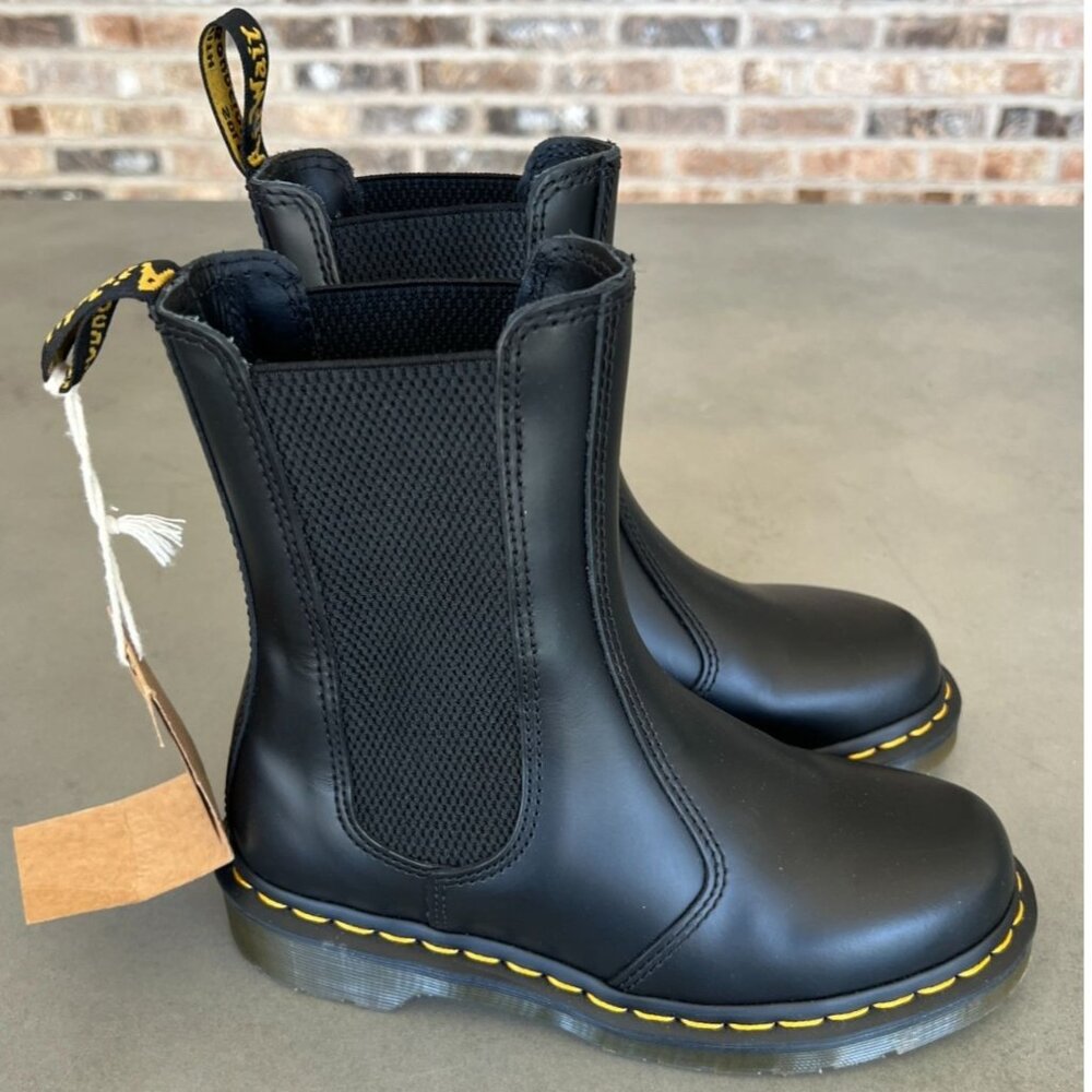 Dr Martens 2976 Hi Chelsea Leather Pull On Boots Black Size 5 Women